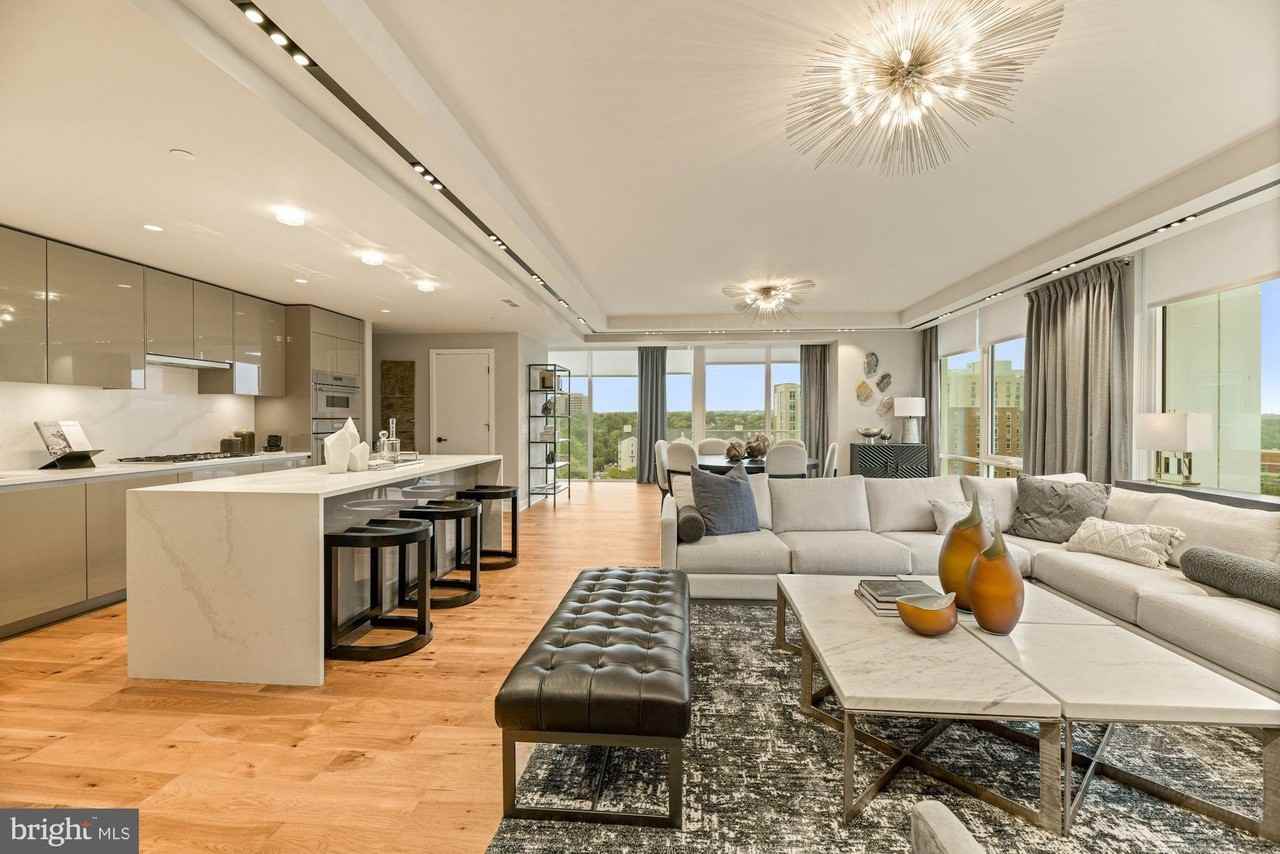 1781 N Pierce St Unit 1001 - Photo 4 of 50