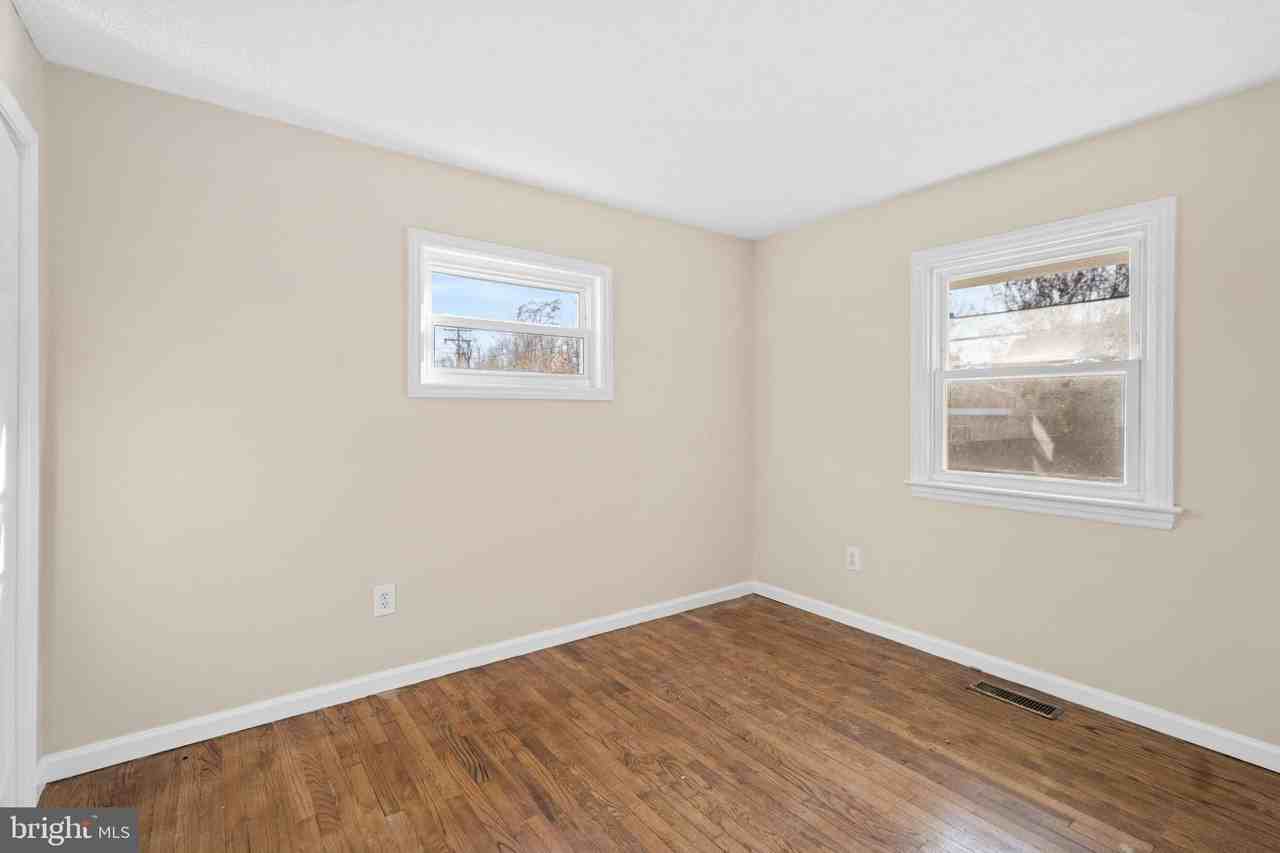 6602 Cavalier Dr - Photo 6 of 26