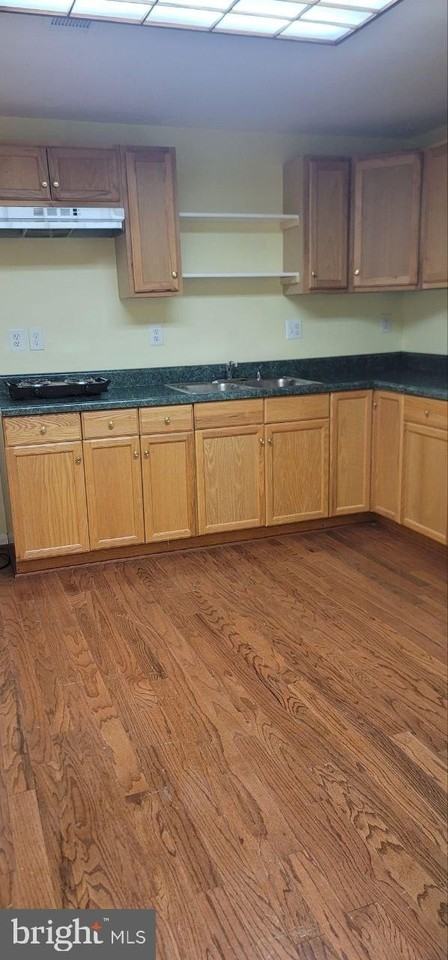 5076 Highbourne Ln - Photo 6 of 16