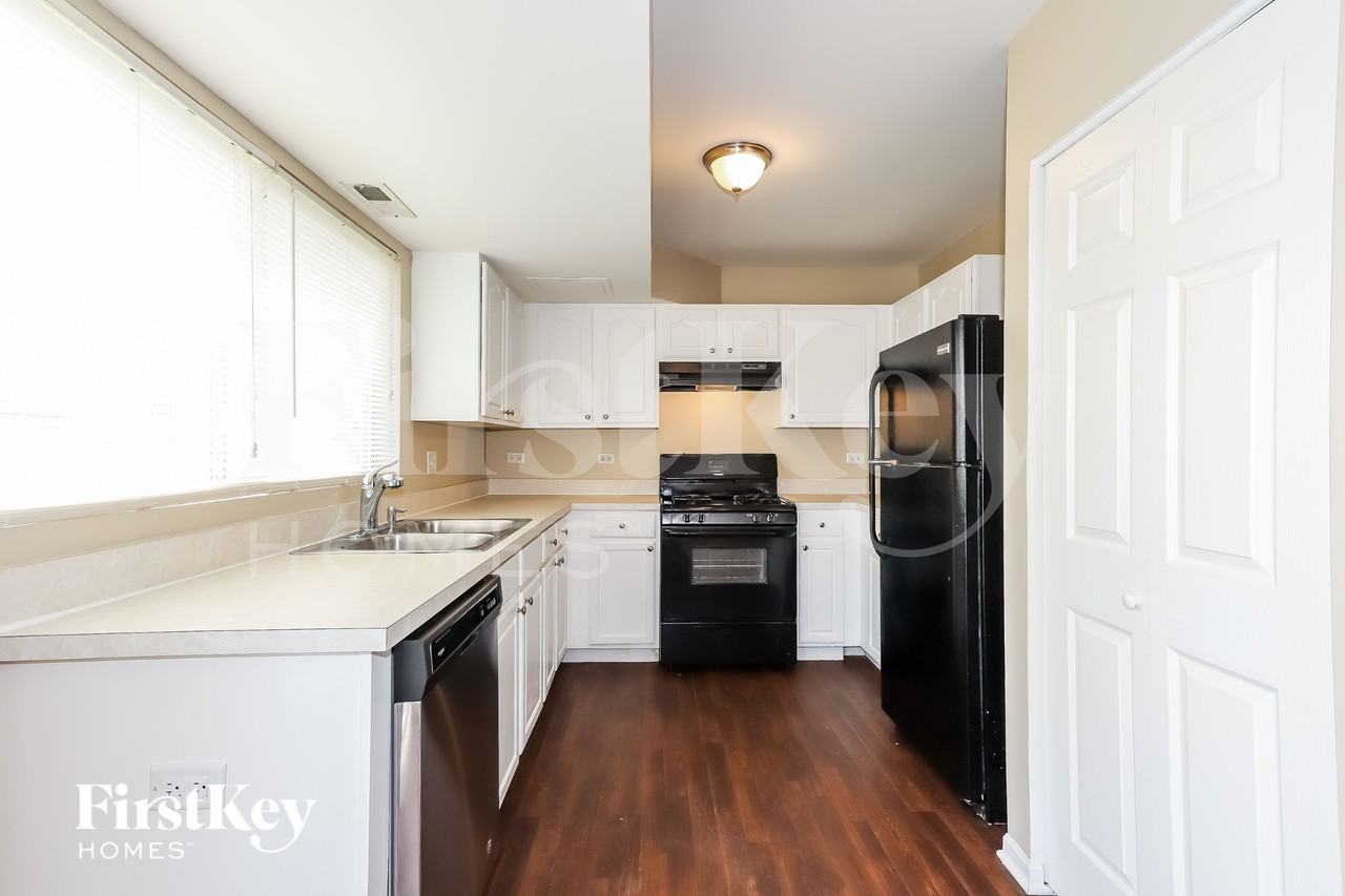 1657 Park Vista Ln - Photo 7 of 16