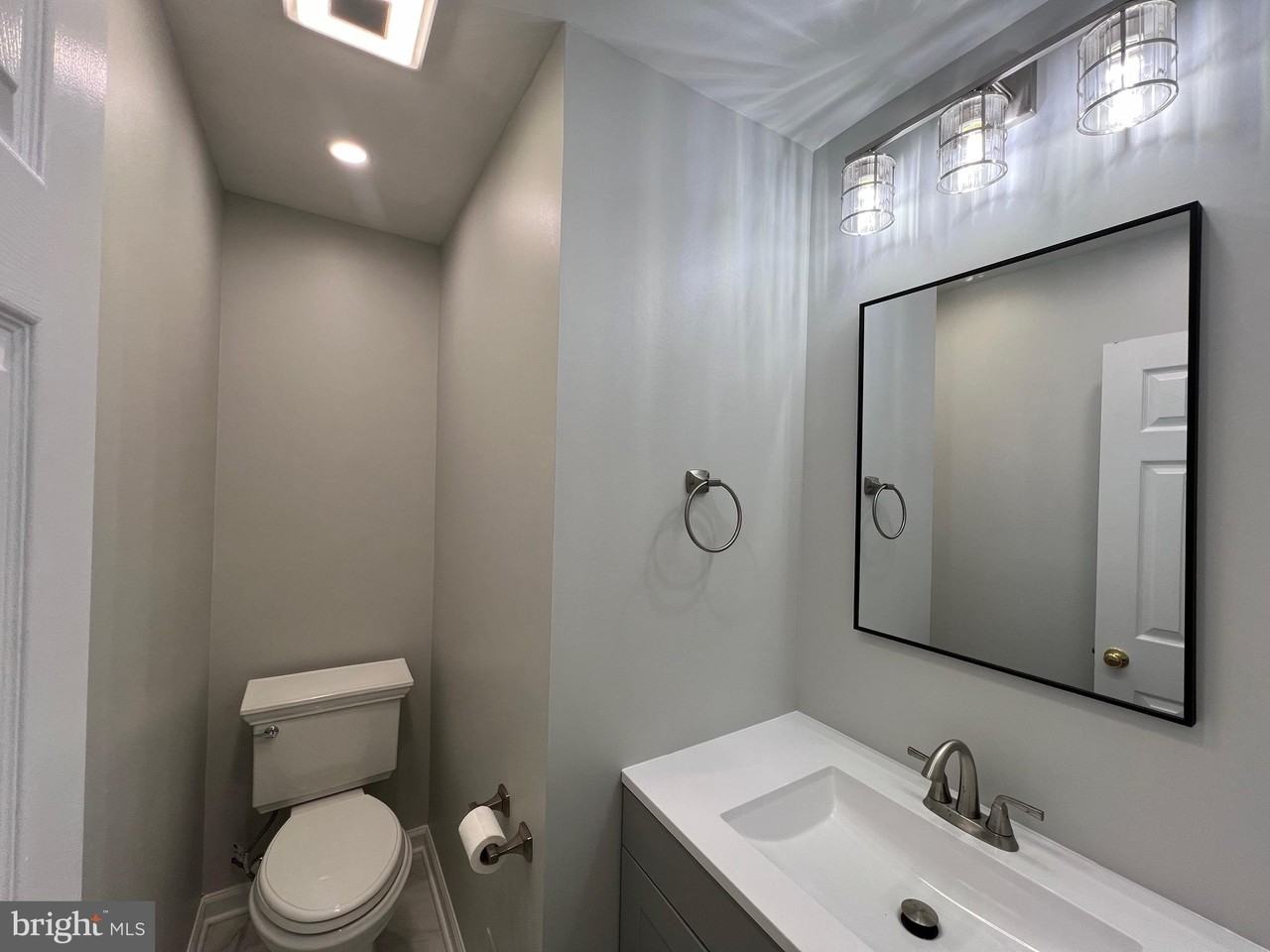 4131 Bancroft Ln - Photo 5 of 27