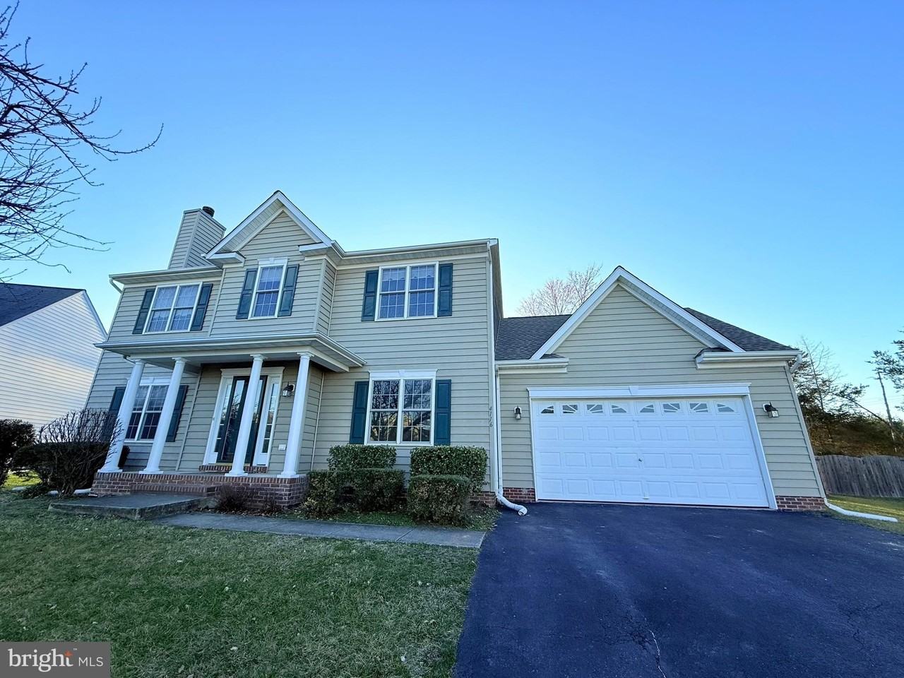 4116 Derbyshire Ln - Photo 2 of 29