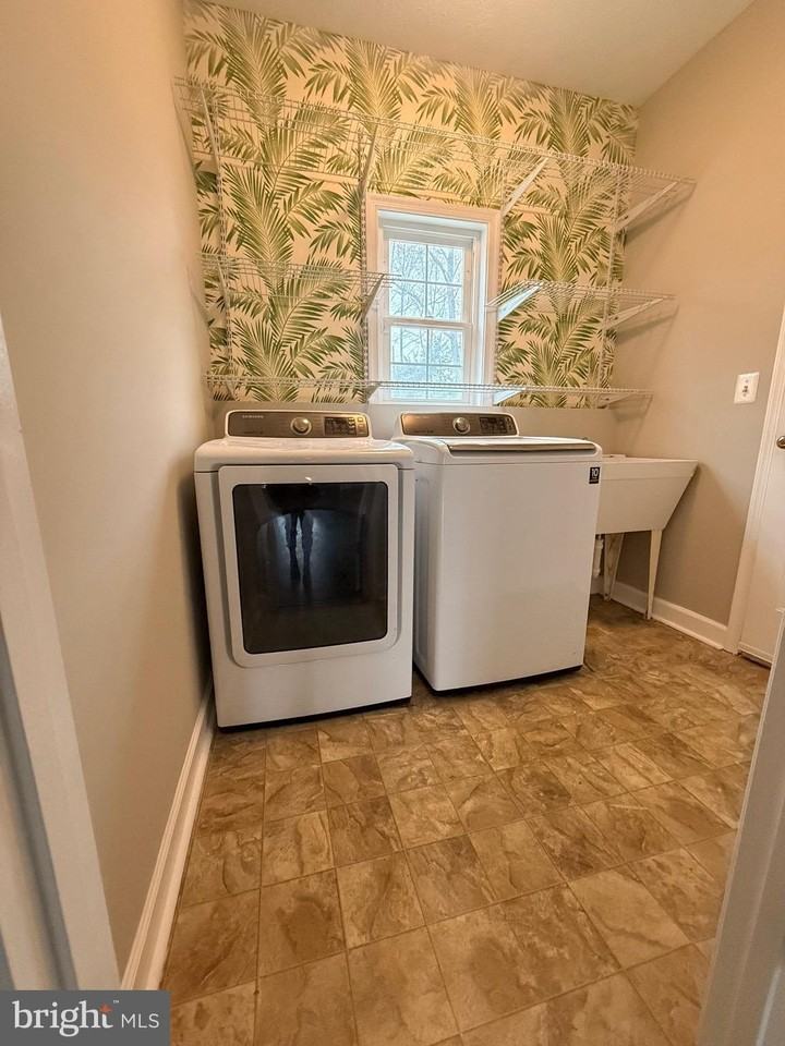 4116 Derbyshire Ln - Photo 7 of 29