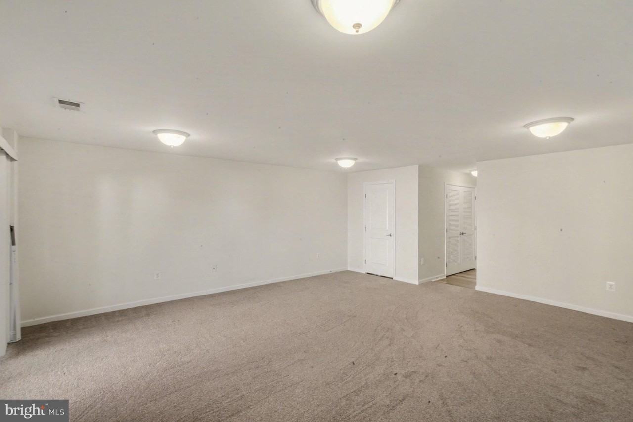 3108 Alliance Ct - Photo 3 of 25