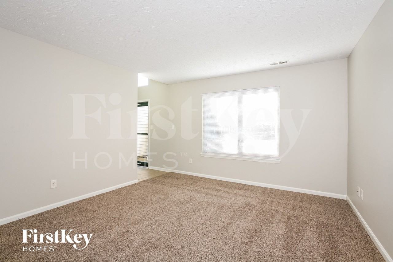 15865 River Birch Rd - Photo 2 of 14