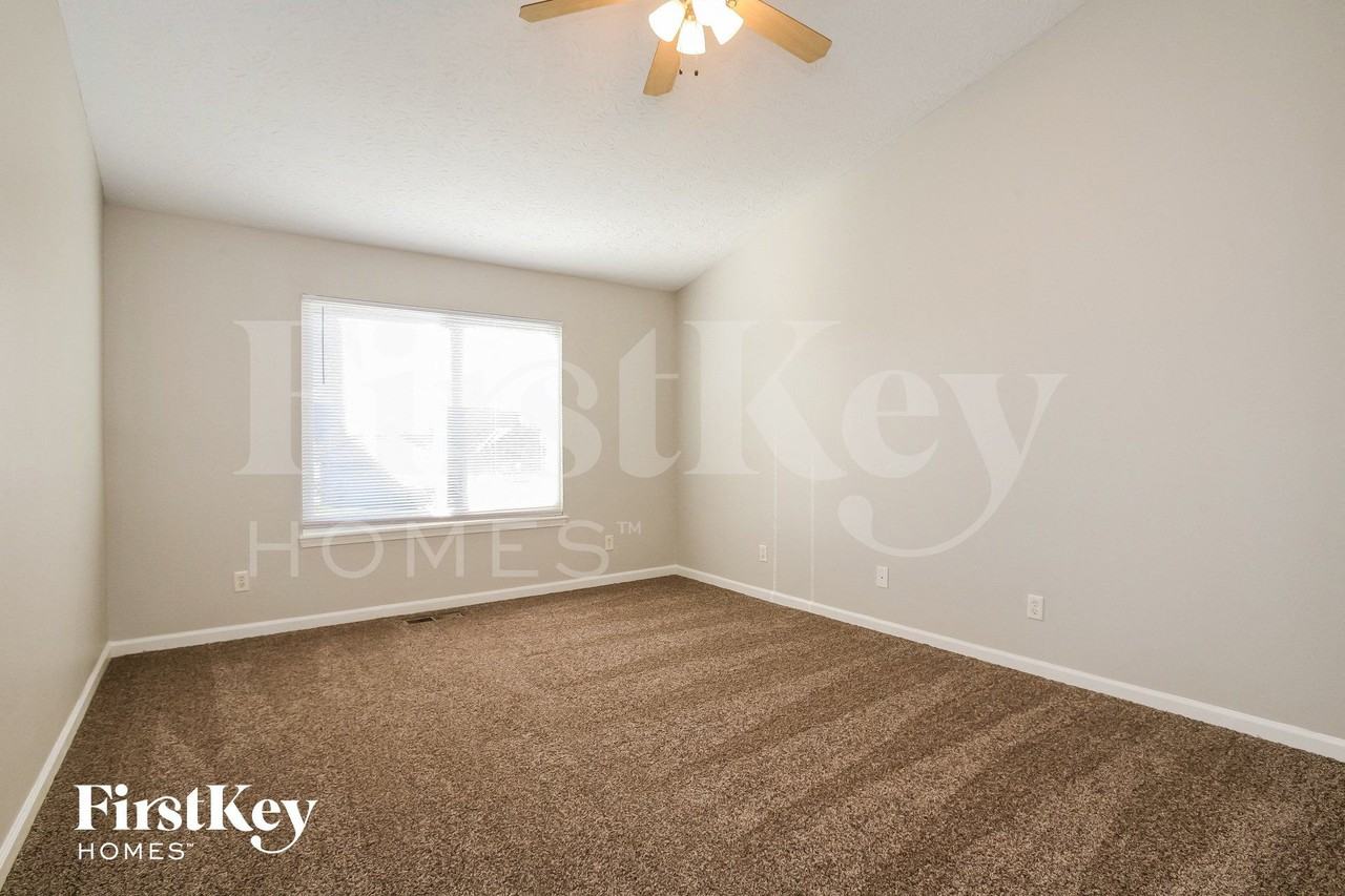 15865 River Birch Rd - Photo 6 of 14