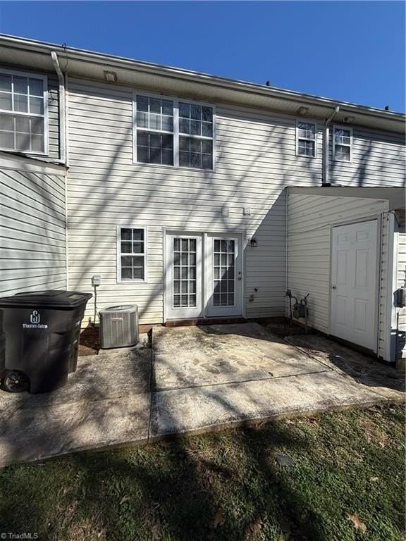 3375 Kensington Pl - Photo 7 of 13