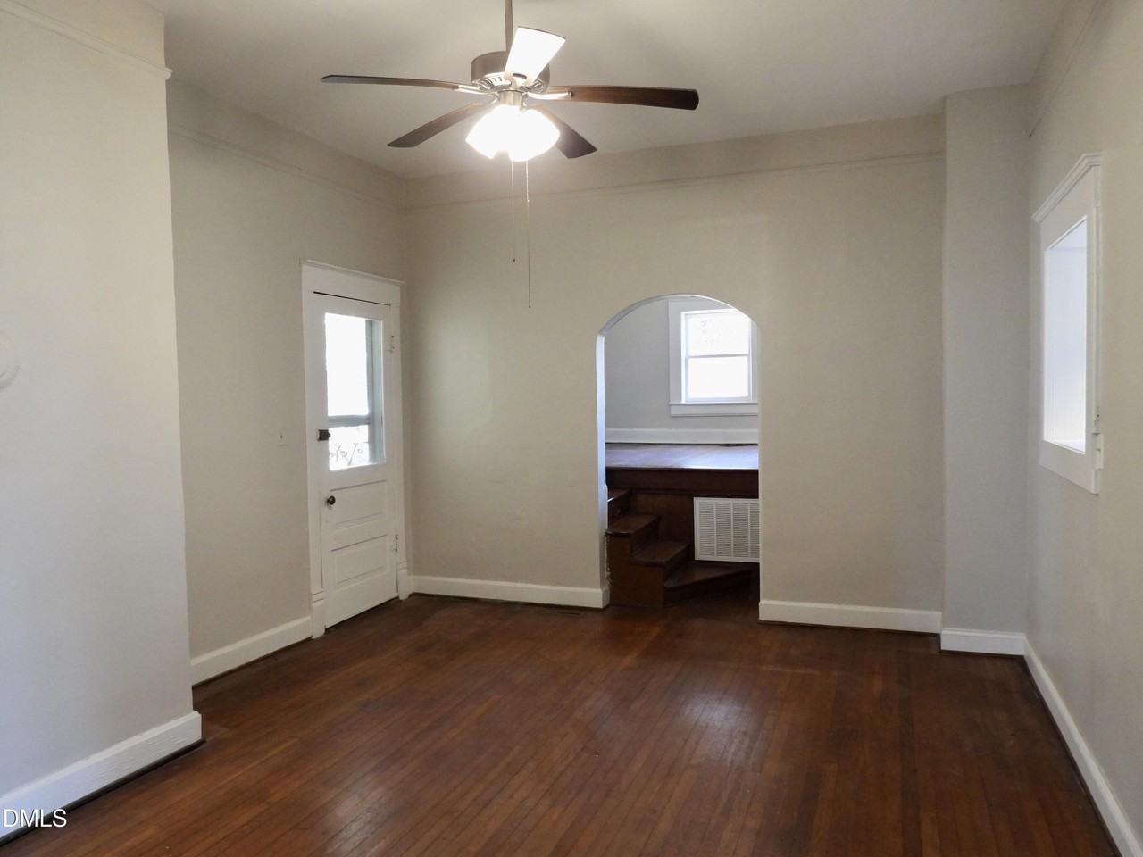 483 W Salisbury St - Photo 4 of 45