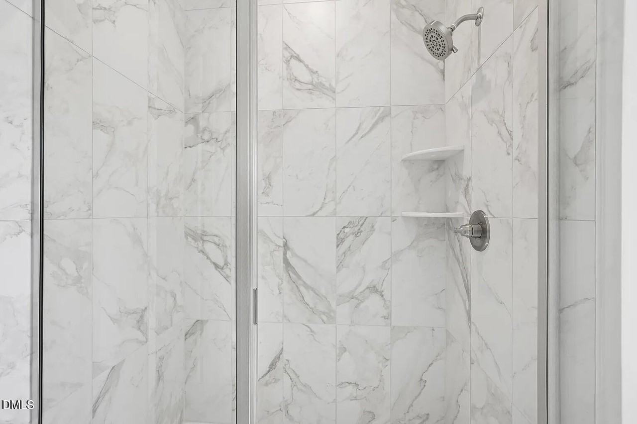 1031 Zelkova Ln - Photo 5 of 6