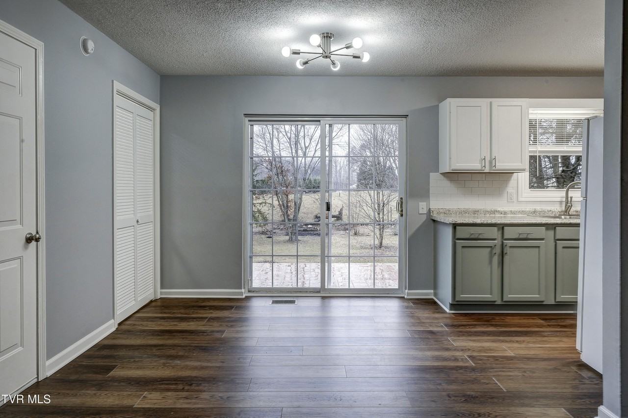 115 Oak Timbers Rd - Photo 6 of 26