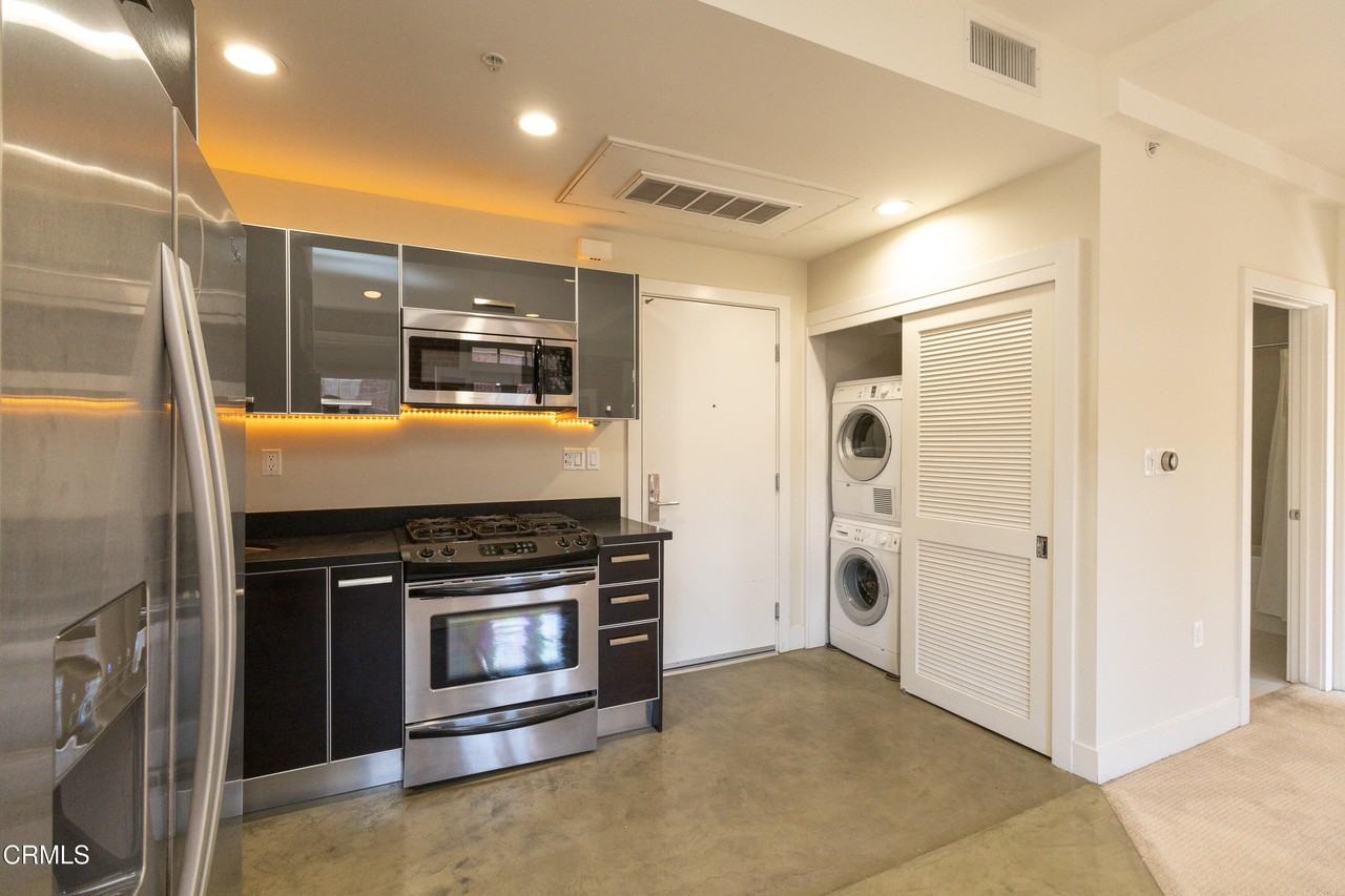 139 S Los Robles Ave #303 - Photo 5 of 26