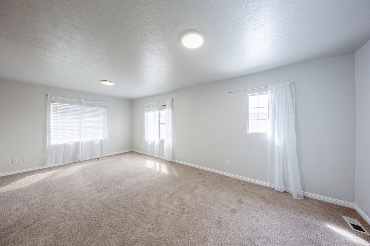 2996 S Tower Hill Way - Photo 4 of 12