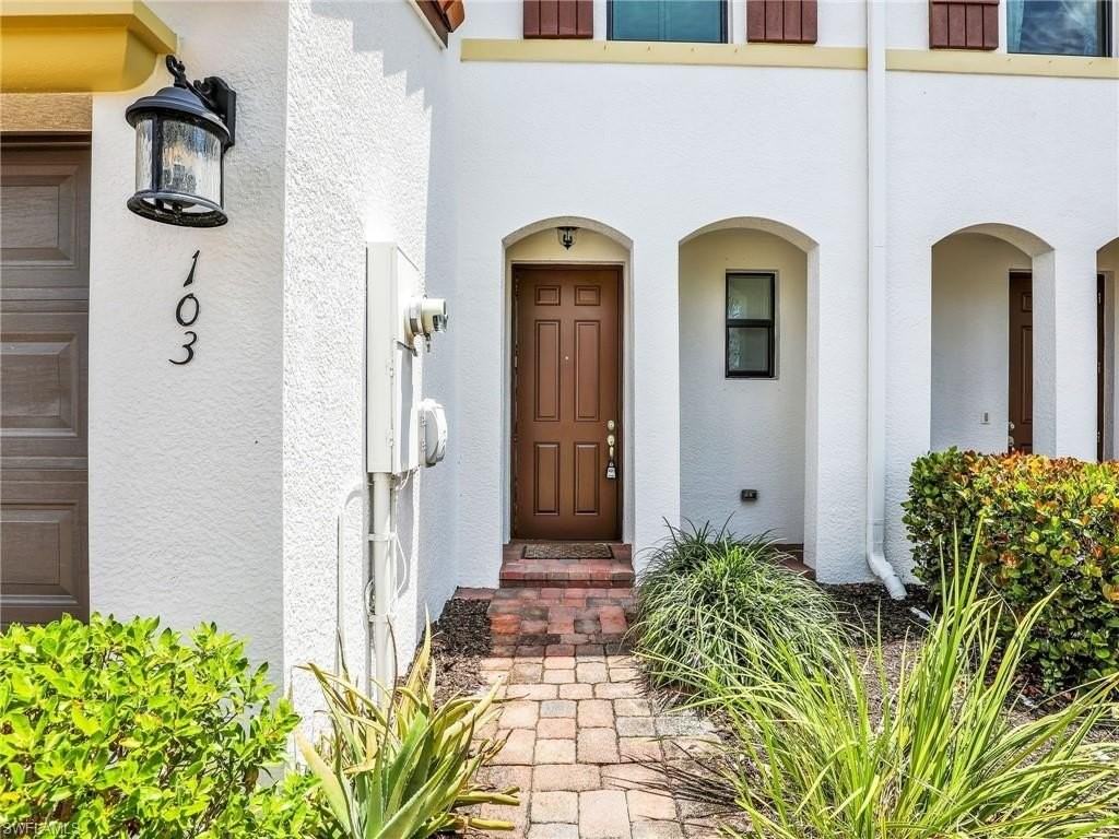 15851 Portofino Springs Blvd Apt 103 - Photo 4 of 37