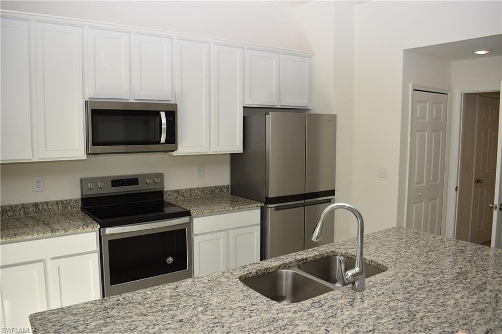 3437 Renault Cir - Photo 4 of 18