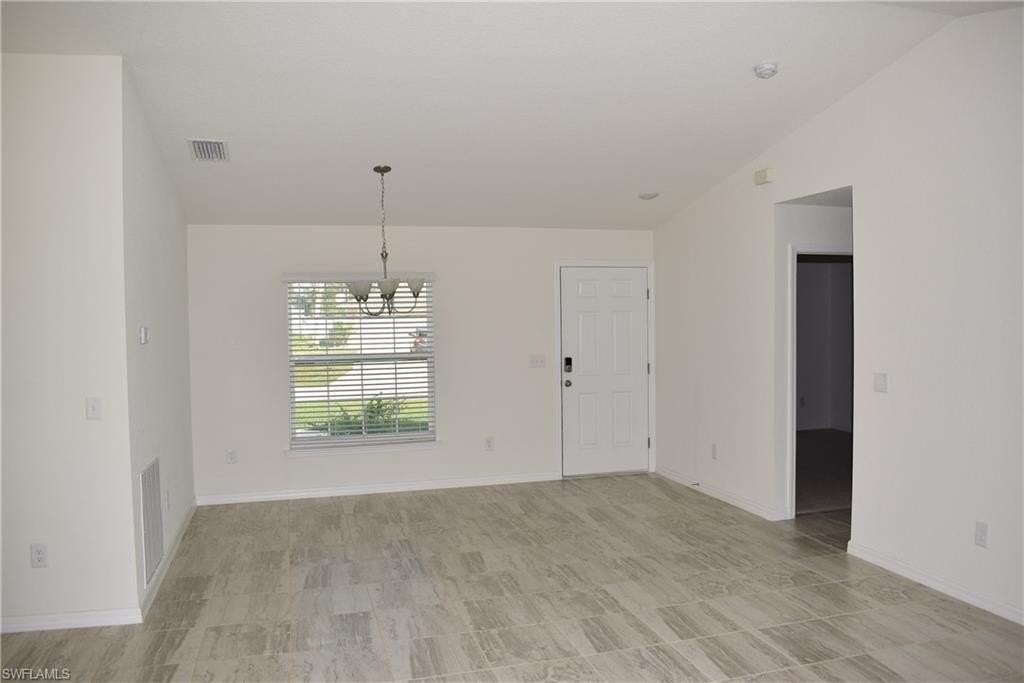 3437 Renault Cir - Photo 7 of 18