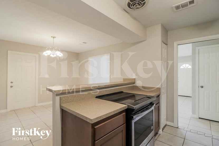 1180 Sharon Dr - Photo 6 of 15