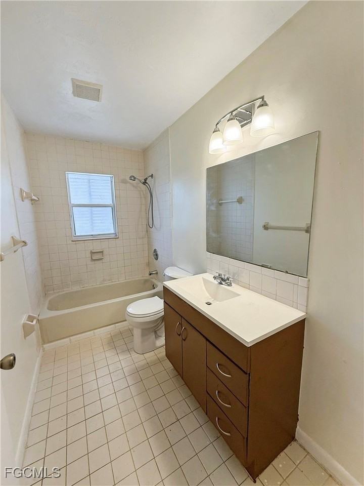 9701 Galley Ct - Photo 7 of 21