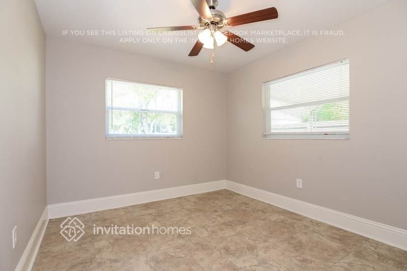 3704 N Clearfield Ave - Photo 5 of 11