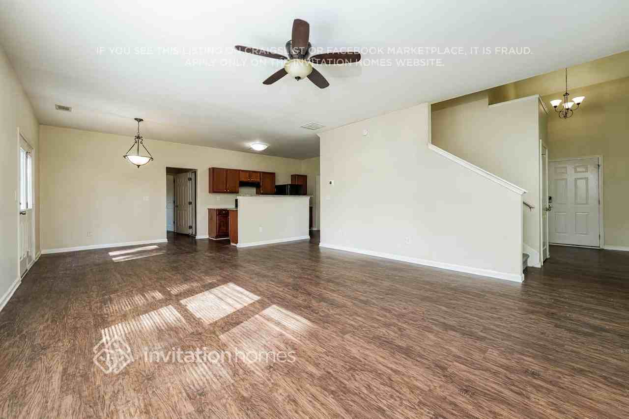 1632 Ewing Farm Dr - Photo 5 of 18