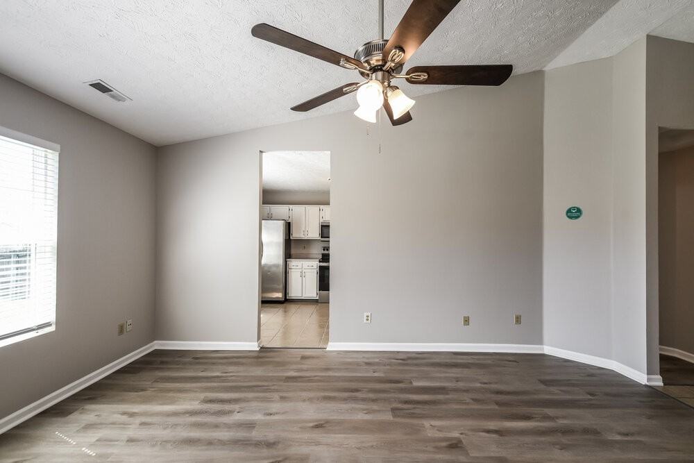 12719 Spurrington Way - Photo 6 of 16