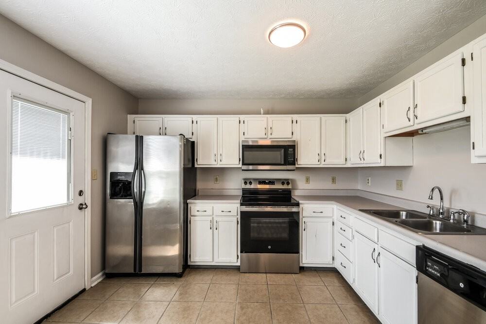 12719 Spurrington Way - Photo 7 of 16