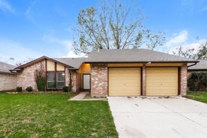 featured image of 16311 Alametos Dr