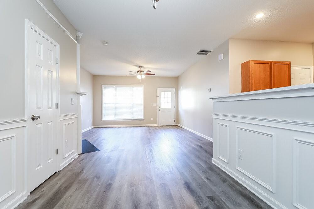 2794 Regent Walk Dr - Photo 5 of 17