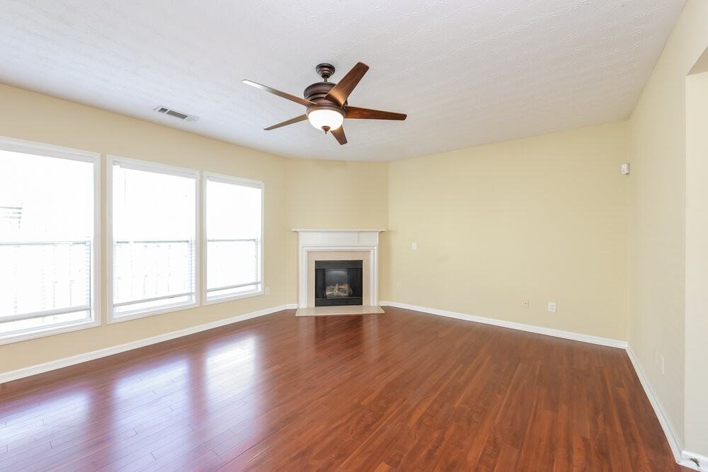 1006 Camellia Trce - Photo 4 of 17