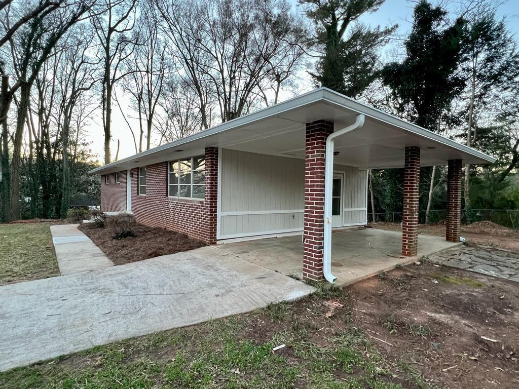 1101 Enota Cir Ne - Photo 4 of 11