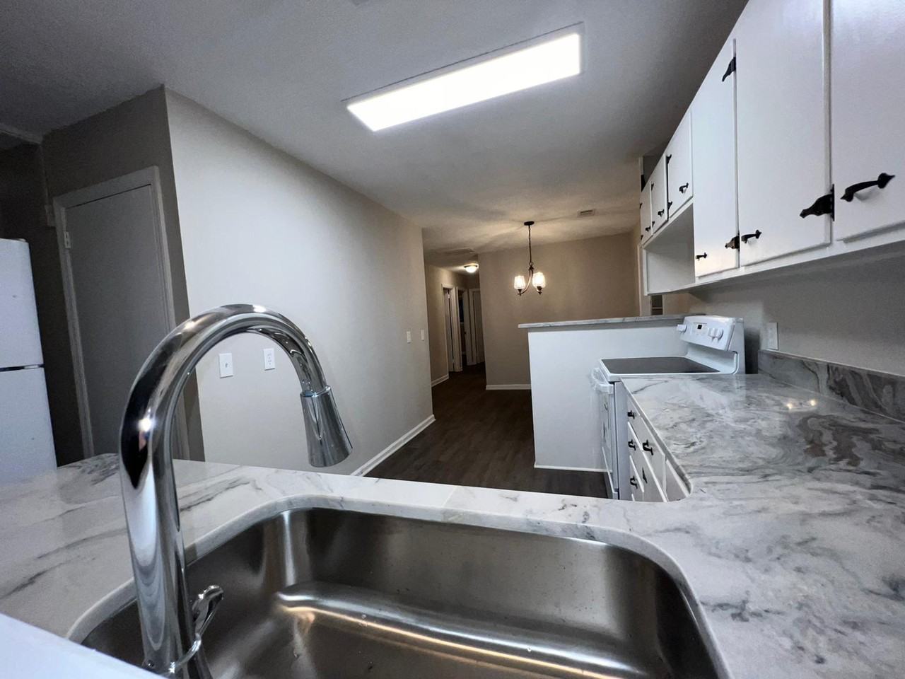 1101 Enota Cir Ne - Photo 6 of 11