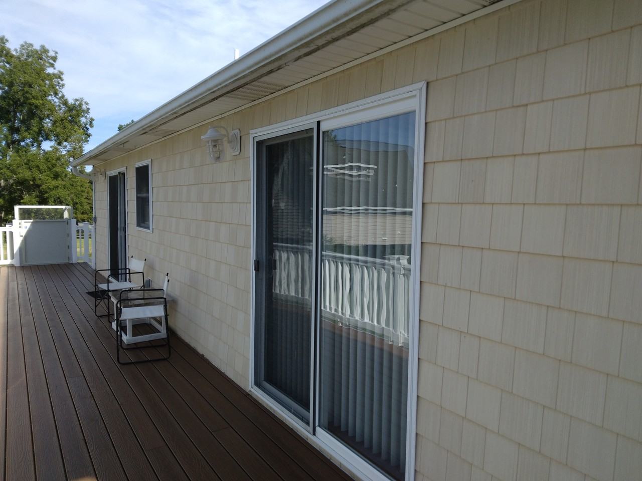 220 Riverview Ave - Photo 2 of 7