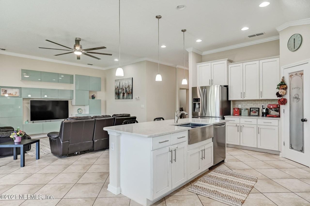 517 Shetland Dr - Photo 5 of 14