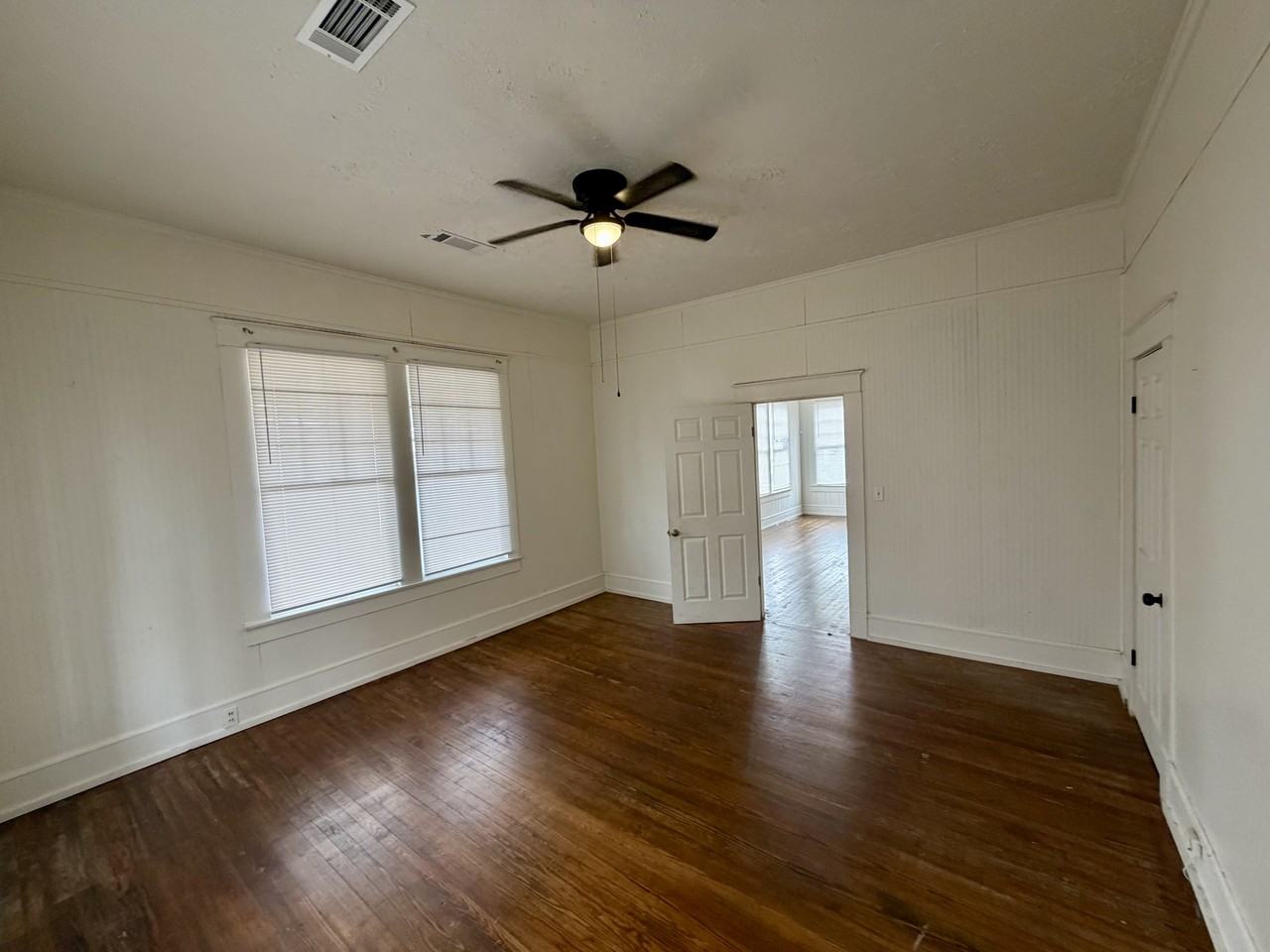 1601 3rd Ave N - Photo 5 of 9