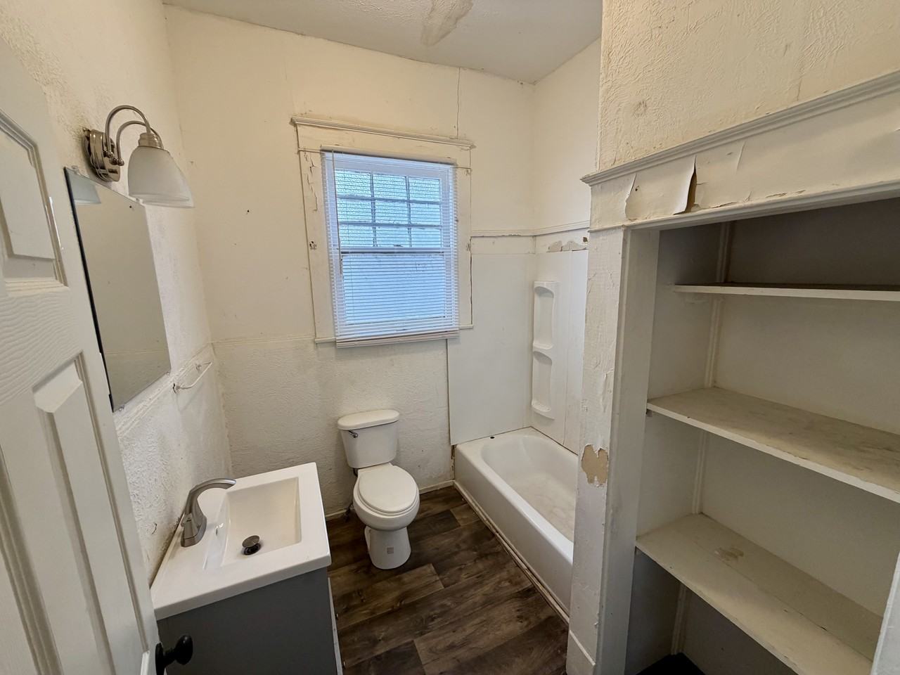 1601 3rd Ave N - Photo 6 of 9