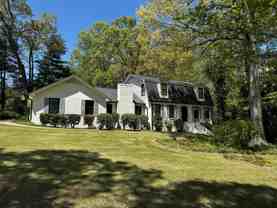 7040 Glenridge Dr - Photo 1 of 1