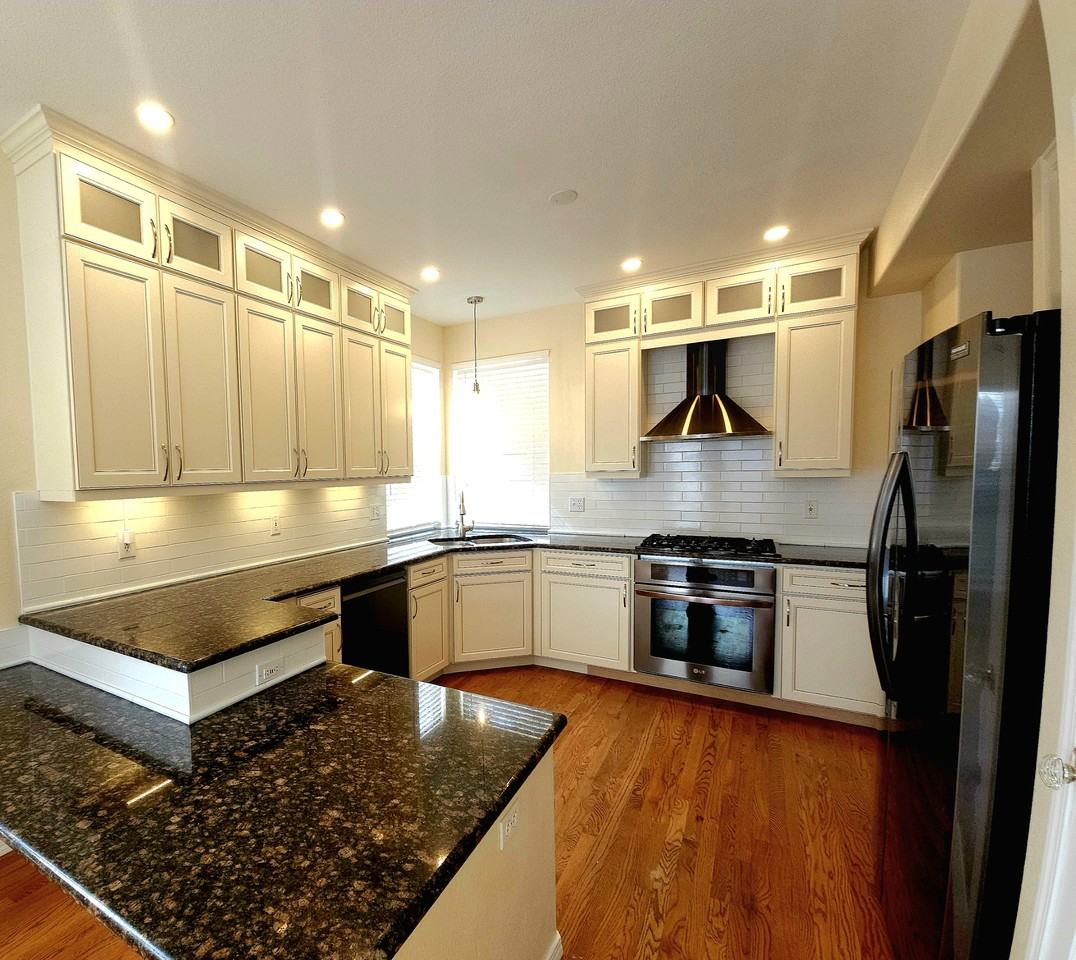 9218 Prairie Clover Dr - Photo 3 of 26