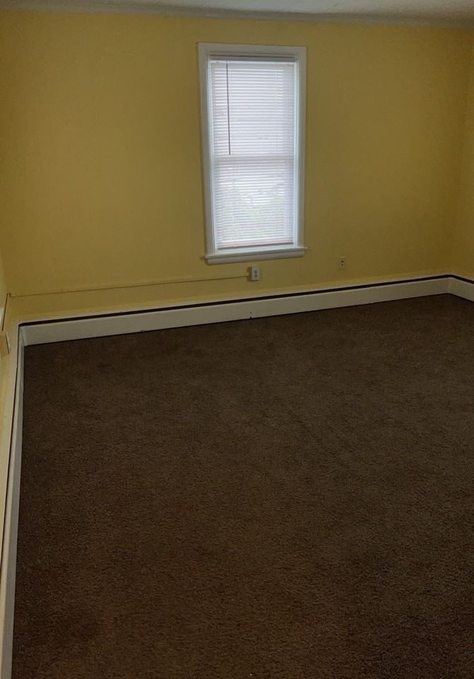 212 Maryland Ave #C - Photo 3 of 12