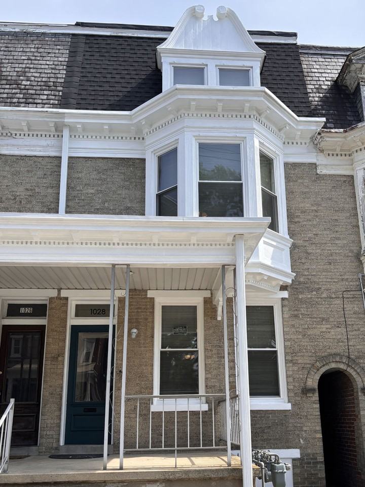 1028 W King St #1 - Photo 5 of 18