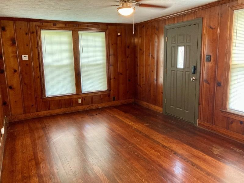 427 Fairmont Ave - Photo 3 of 19