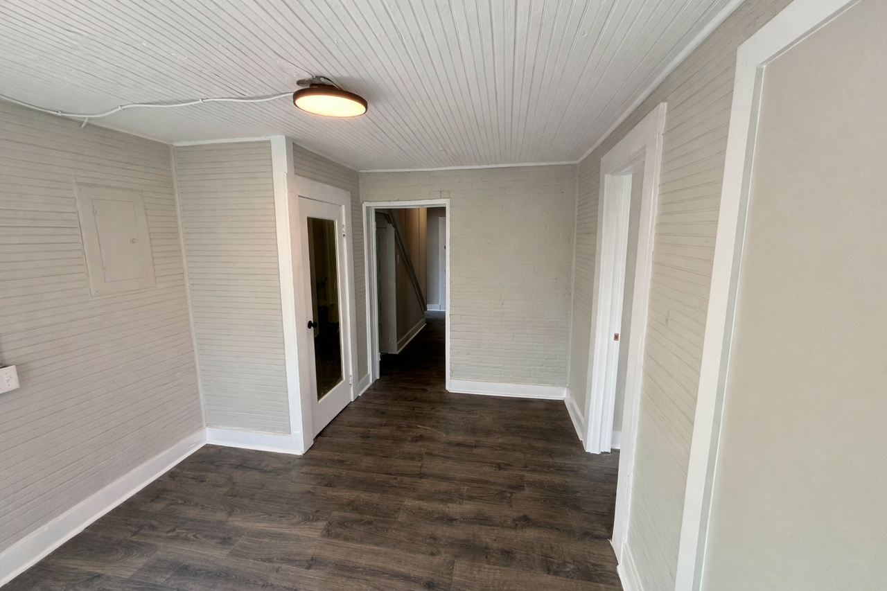 807 2nd Ave N #807 - Photo 3 of 8