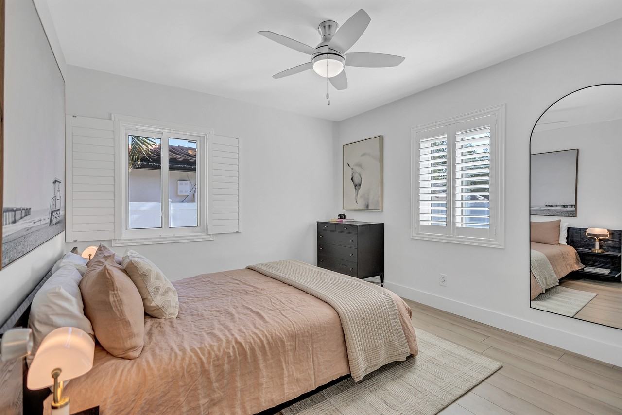 536 35th Ave Ne - Photo 2 of 26