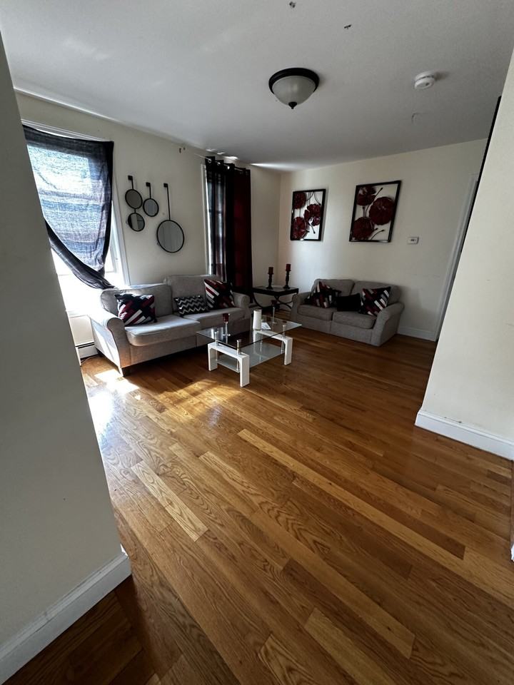 30 Wordsworth St #2 - Photo 5 of 6