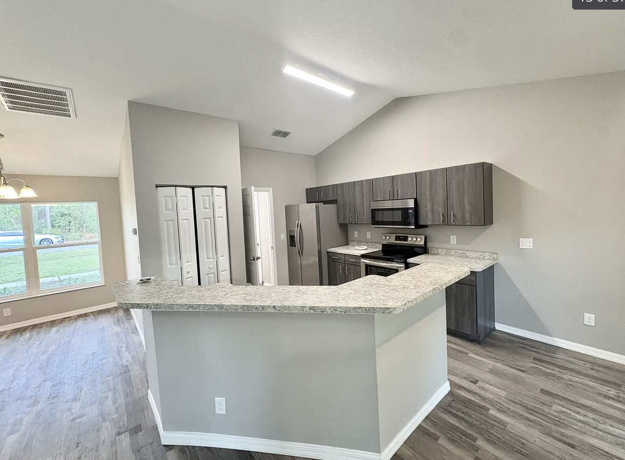 5384 Nw 60th Ter - Photo 3 of 7