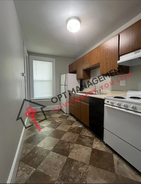 1318 South St #4 - Photo 7 of 8