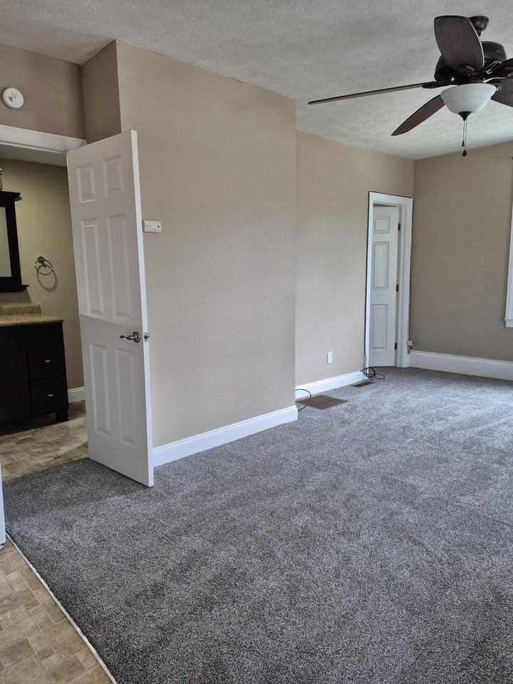 136 N Mantua St #1 - Photo 3 of 13