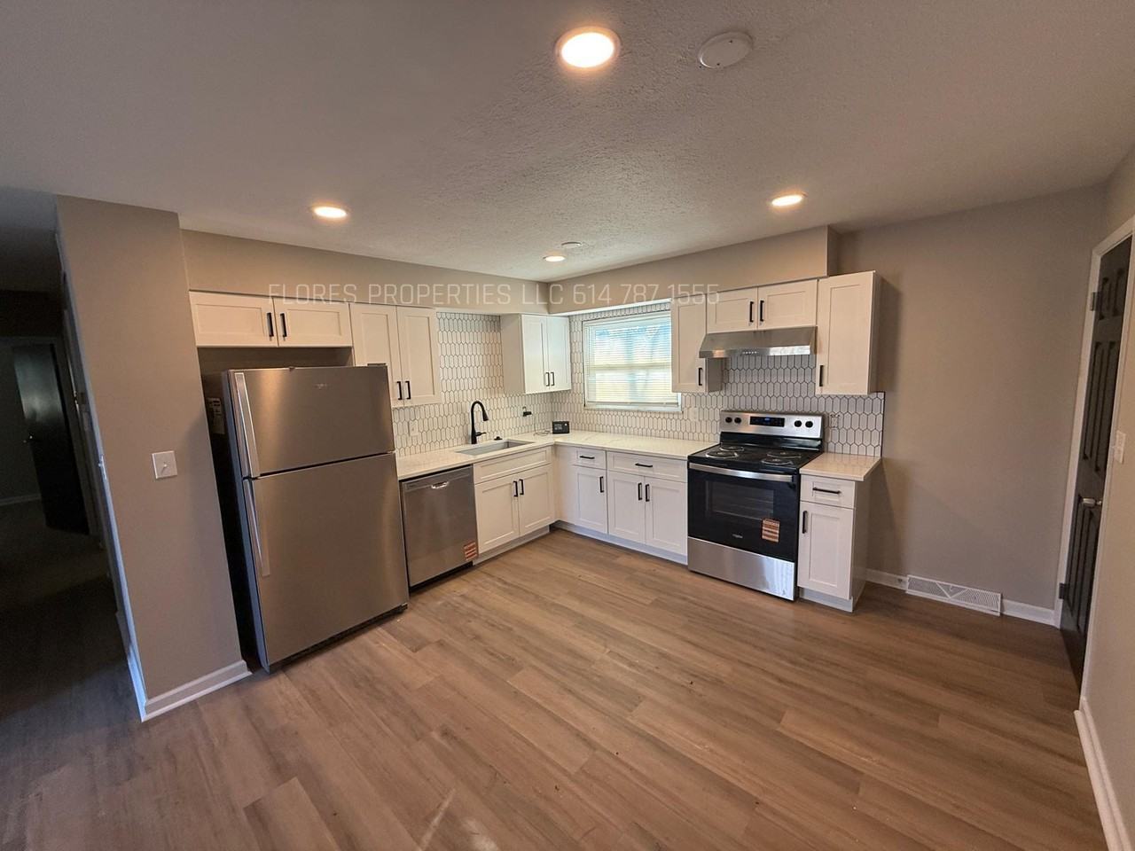 6251 Faircrest Rd - Photo 3 of 18