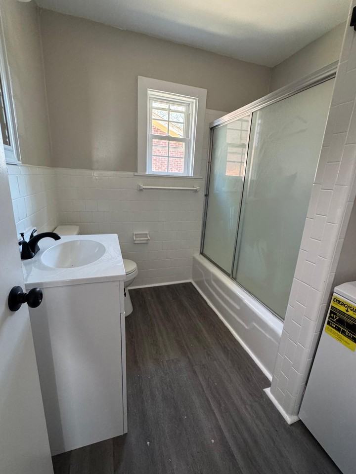 1200 E Holly St - Photo 5 of 10