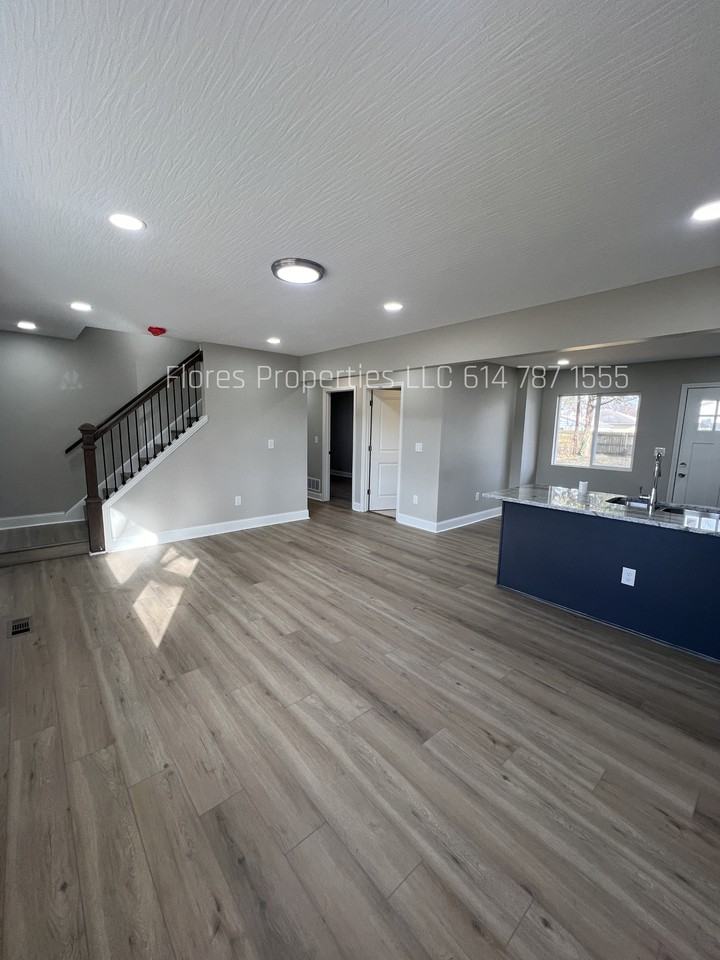 3762 Beulah Rd - Photo 5 of 35