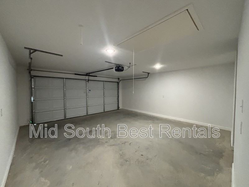 107 Redbud Ct - Photo 2 of 16