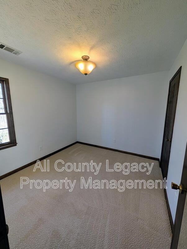 3787 Etna Dr - Photo 7 of 12